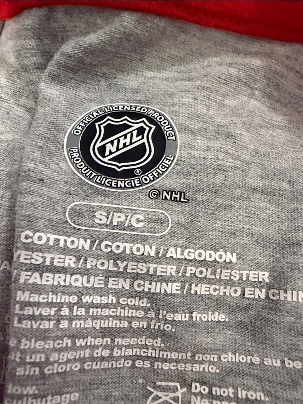 NHL Calgary Flames Red & Gray‎ Raglan Tee - Picture 3 of 3